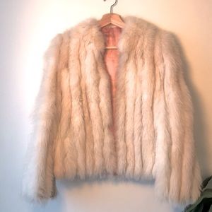 ⭐️ Stunning Vintage White Fox Fur Coat XS